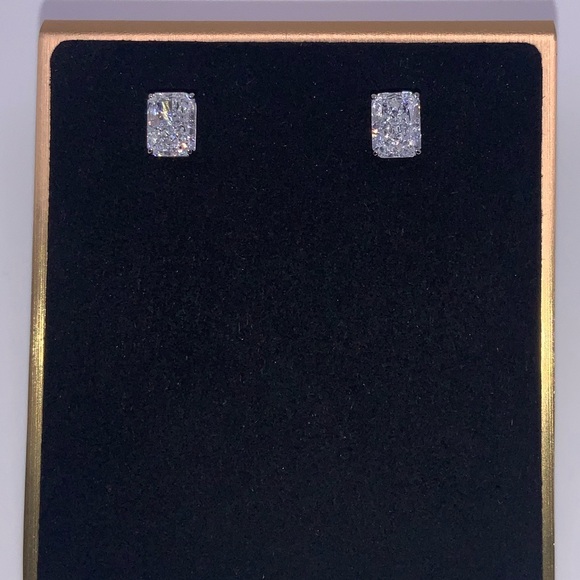 1.5ct Radiant Studs - Picture 7 of 14